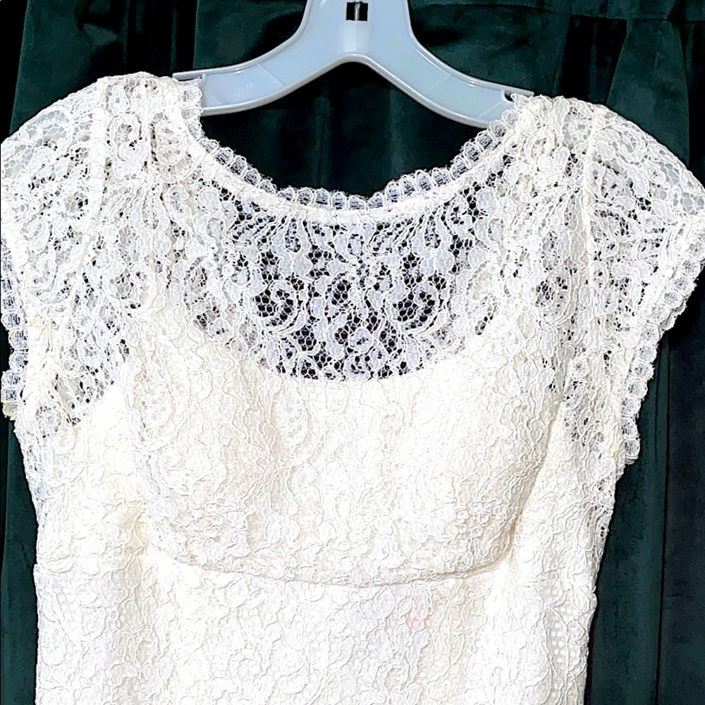 Dress - Picture 4 of 7